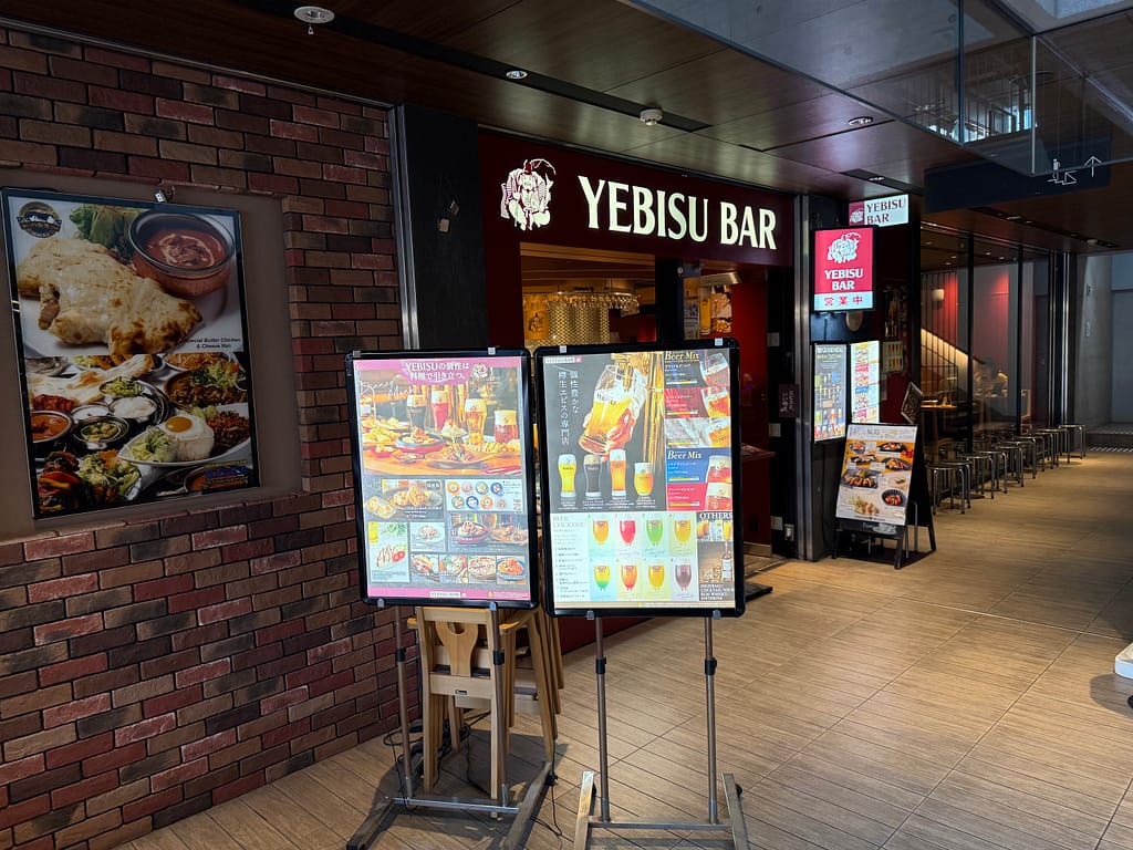 YEBISU BAR 上野の森さくらテラス店の店舗外観