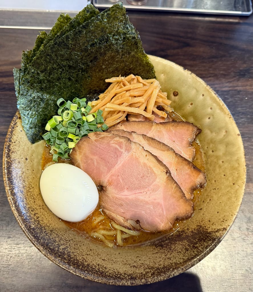 「錦糸町中華そば　さん式」の「特製ぬるそば」